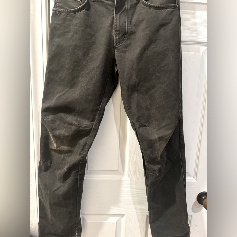 Kuhl brand men’s Free Rydr pants, dark brown, size 34x34